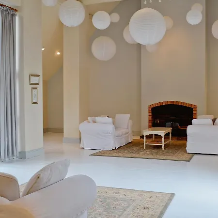 Coach House בית נופש *
